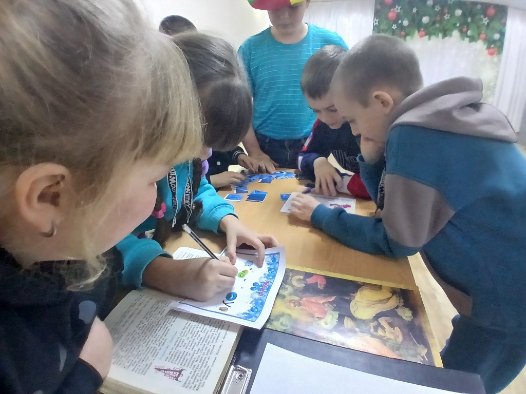 Р4